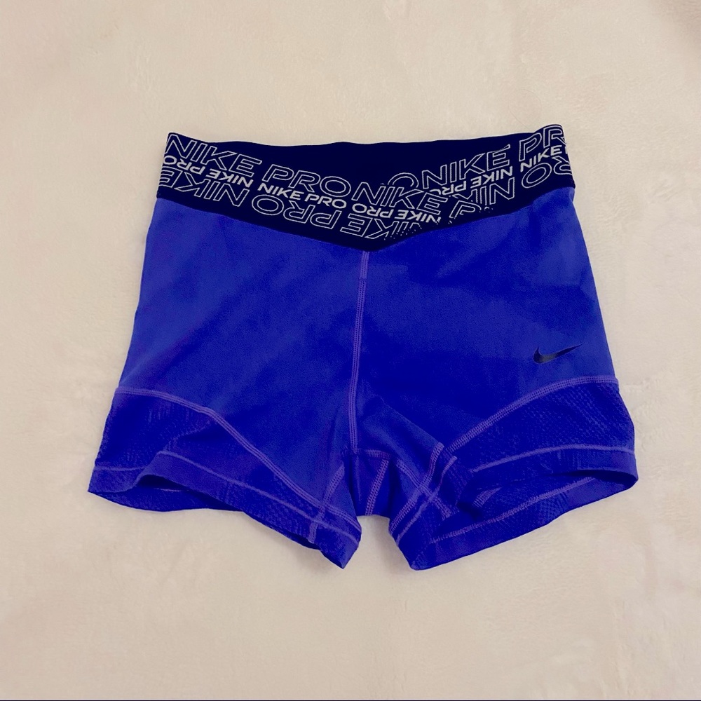 women’s blue/purple nike pro 3” shorts small